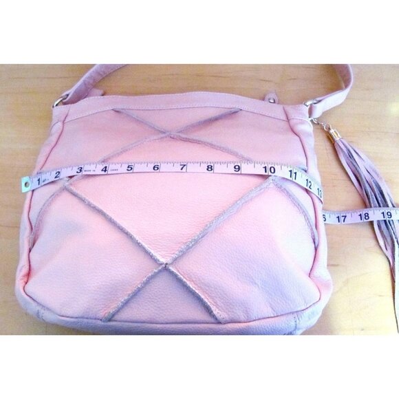 Nyla Noor Leather Soho Bucket Handbag Purse Tassel - Picture 6 of 12